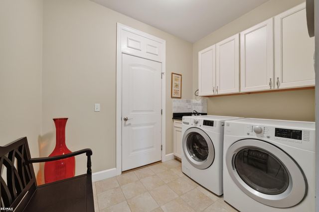 58773 Valley View Dr Drive Unit 45, Washington Twp, MI 48094