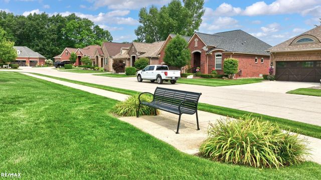 58773 Valley View Dr Drive Unit 45, Washington Twp, MI 48094