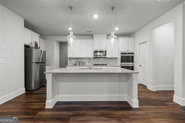 109 Vivian Lane, Peachtree City, GA 30269