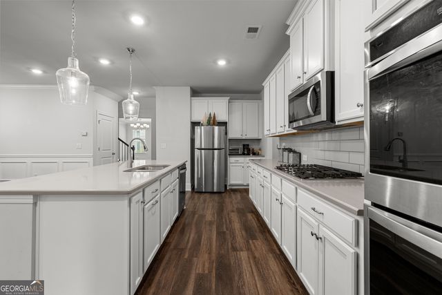 109 Vivian Lane, Peachtree City, GA 30269