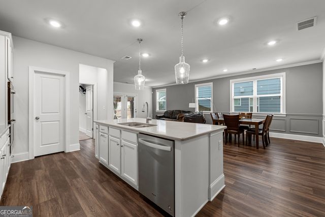 109 Vivian Lane, Peachtree City, GA 30269