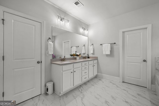 109 Vivian Lane, Peachtree City, GA 30269