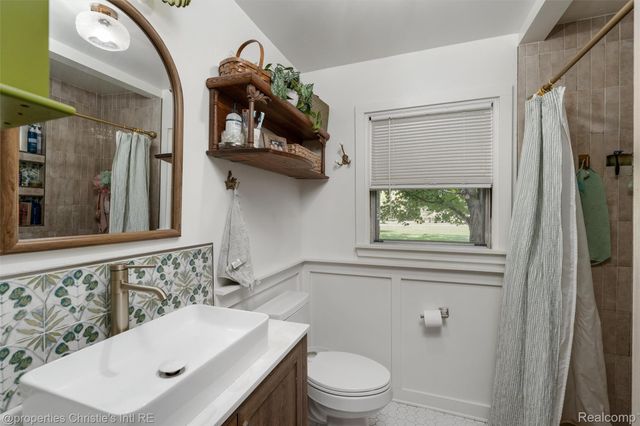 24379 Tamarack Trail, Southfield, MI 48075