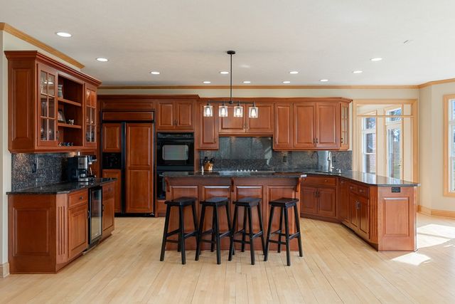 15644 NW Marshallville St, Canal Fulton, OH 44614