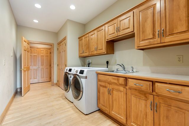15644 NW Marshallville St, Canal Fulton, OH 44614