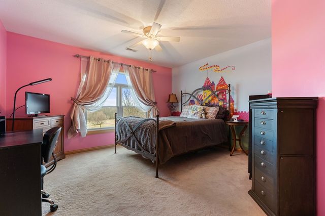 15644 NW Marshallville St, Canal Fulton, OH 44614