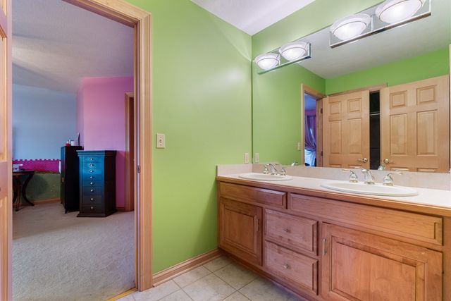 15644 NW Marshallville St, Canal Fulton, OH 44614