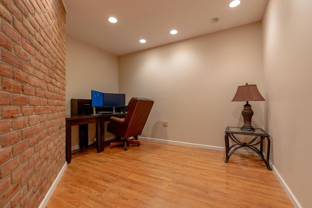 15644 NW Marshallville St, Canal Fulton, OH 44614