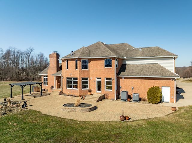 15644 NW Marshallville St, Canal Fulton, OH 44614