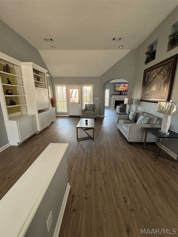 6213 EASTWOOD GLEN Place, Montgomery, AL 36117