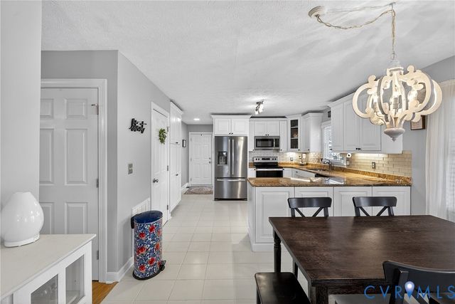 7443 Pinehurst Dr, Quinton, VA 23141