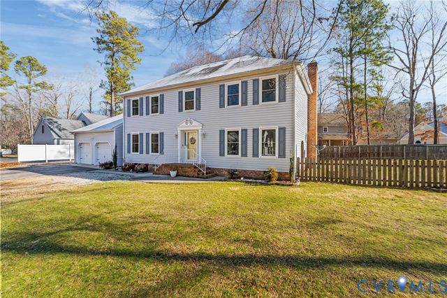 7443 Pinehurst Dr, Quinton, VA 23141