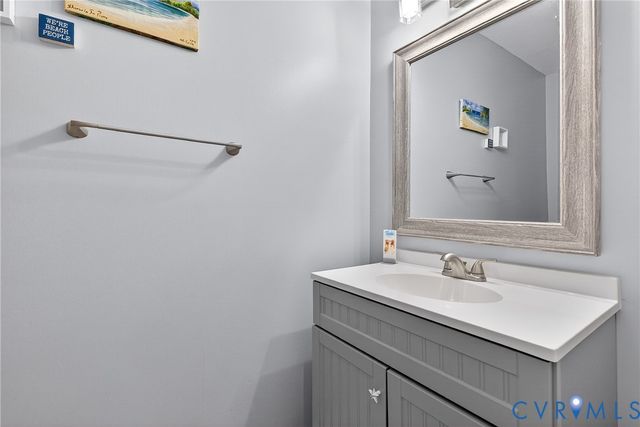 7443 Pinehurst Dr, Quinton, VA 23141