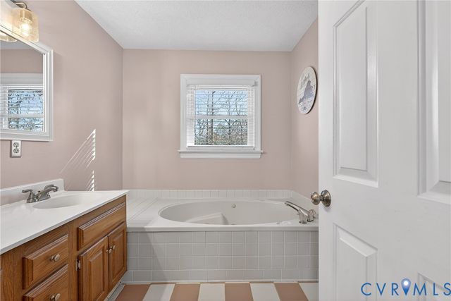 7443 Pinehurst Dr, Quinton, VA 23141