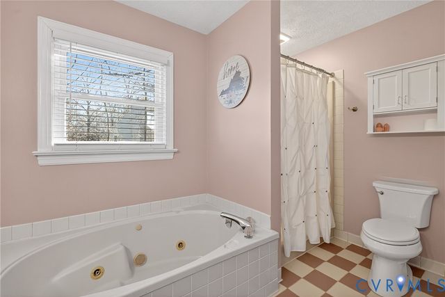 7443 Pinehurst Dr, Quinton, VA 23141