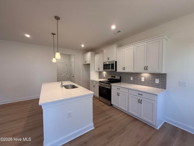 724 Blue Bird Drive, Vass, NC 28394