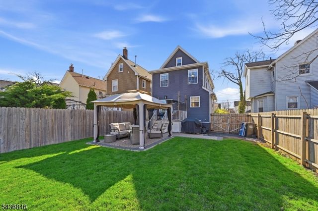 538 W Broad St, Westfield Town, NJ 07090
