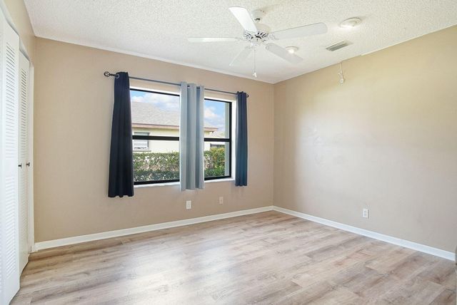 1732 W Sanderling Lane 1, Fort Pierce, FL 34982