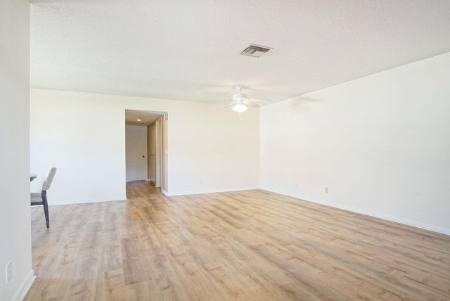 1732 W Sanderling Lane 1, Fort Pierce, FL 34982