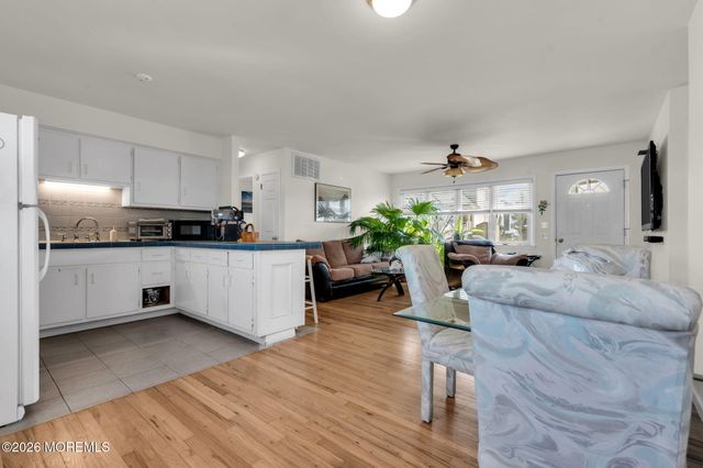 330 Cheryl Drive, Toms River, NJ 08753