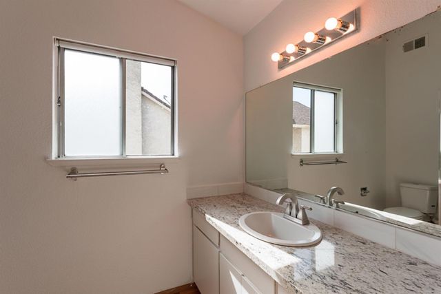 8265 Calla Way, Sacramento, CA 95828