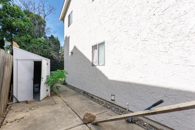8265 Calla Way, Sacramento, CA 95828