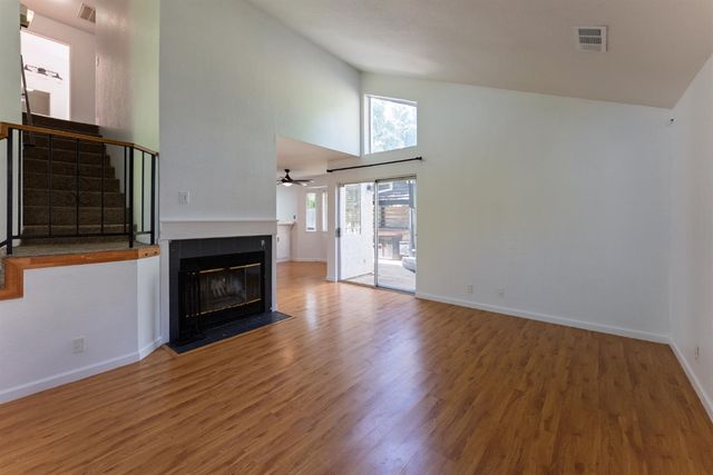 8265 Calla Way, Sacramento, CA 95828
