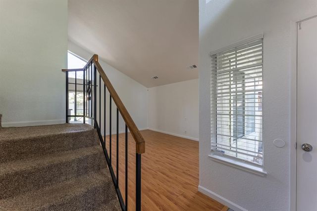 8265 Calla Way, Sacramento, CA 95828