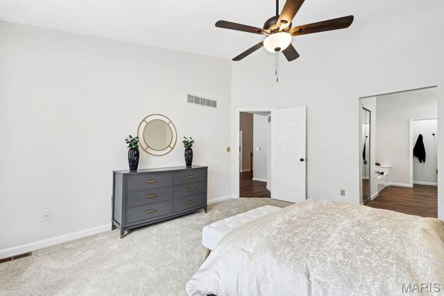 15809 Kersten Ridge Dr, Chesterfield, MO 63017