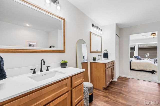 15809 Kersten Ridge Dr, Chesterfield, MO 63017