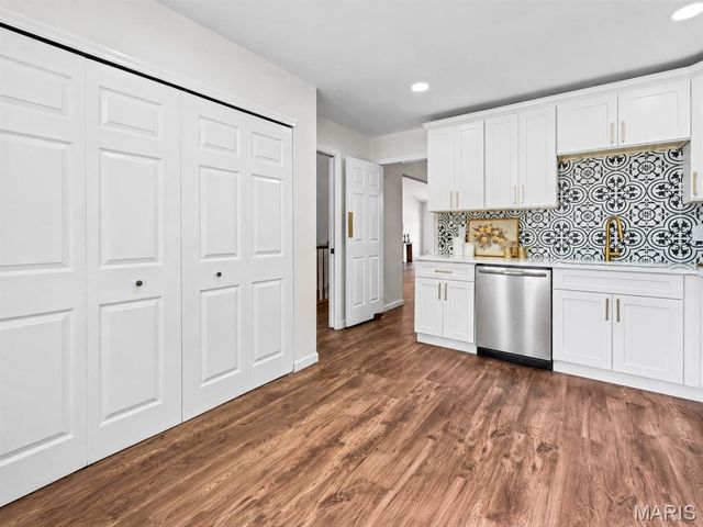 15809 Kersten Ridge Dr, Chesterfield, MO 63017