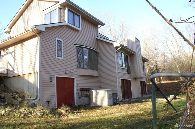 50801 Warren Road, Canton Charter Township, MI 48187