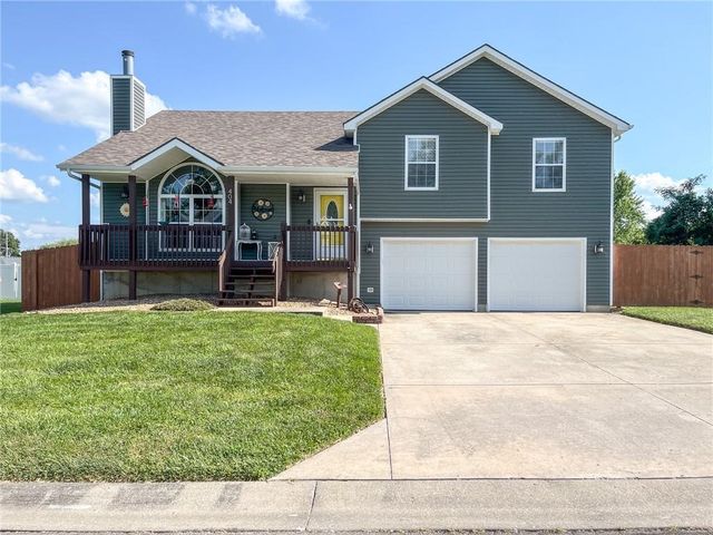 404 E Colony Avenue, East Lynne, MO 64743