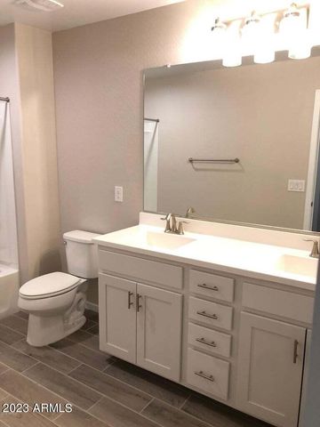 594 W WESTCHESTER Avenue, Tempe, AZ 85283