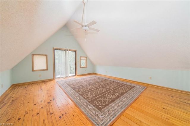 1068 Nathan Lane, Pinnacle, NC 27043