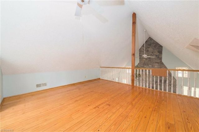 1068 Nathan Lane, Pinnacle, NC 27043