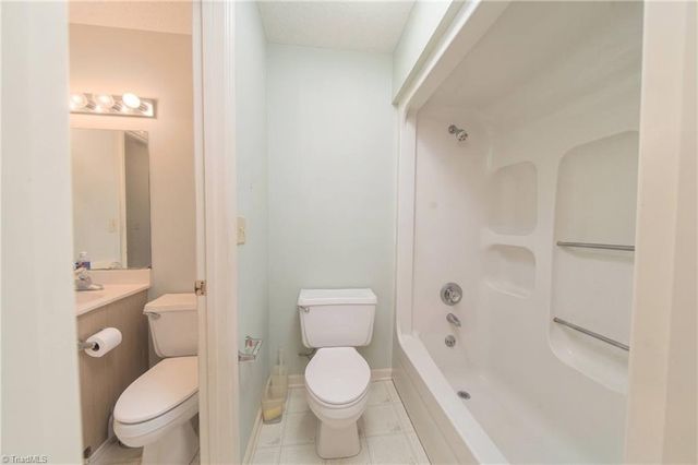 1068 Nathan Lane, Pinnacle, NC 27043