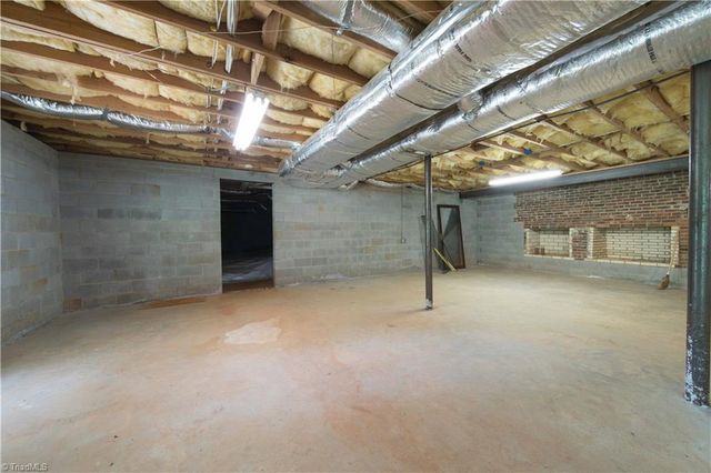 1068 Nathan Lane, Pinnacle, NC 27043