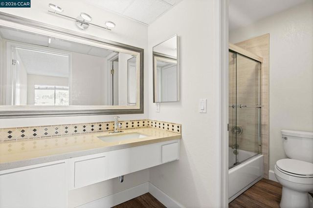 340 N Civic Dr 503, Walnut Creek, CA 94596