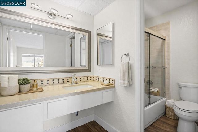 340 N Civic Dr 503, Walnut Creek, CA 94596