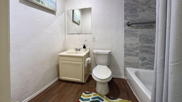 7901 Record Street, Houston, TX 77028