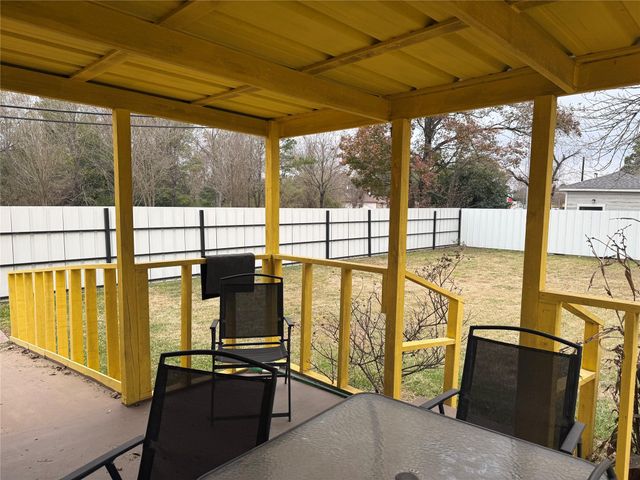 7901 Record Street, Houston, TX 77028