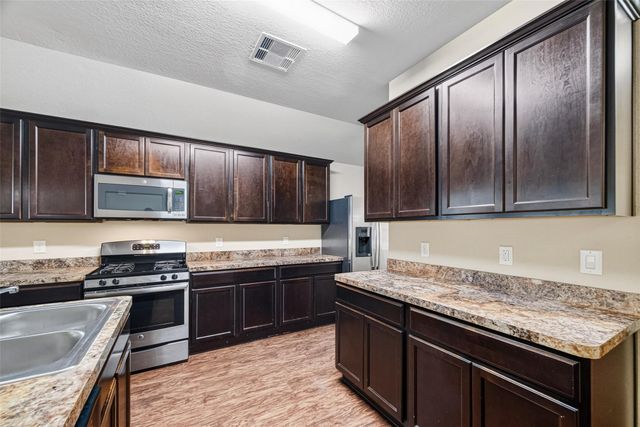 14302 Brunswick Place Drive, Houston, TX 77047