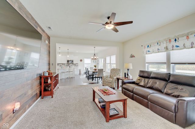 930 Belgium Boulevard, Bargersville, IN 46106