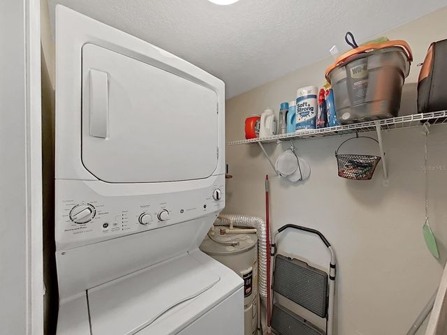 433 S PAULA DRIVE 18, Dunedin, FL 34698