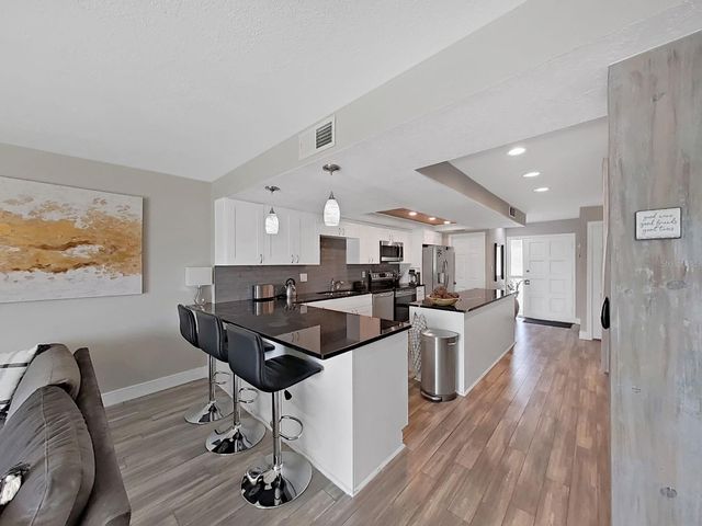 433 S PAULA DRIVE 18, Dunedin, FL 34698