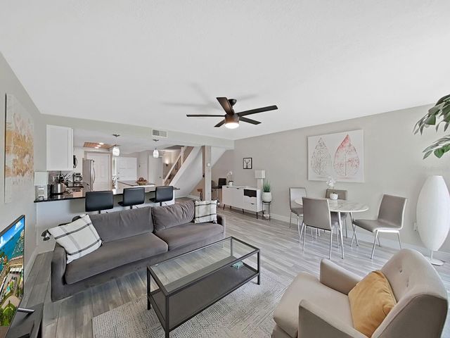 433 S PAULA DRIVE 18, Dunedin, FL 34698