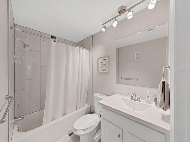 433 S PAULA DRIVE 18, Dunedin, FL 34698