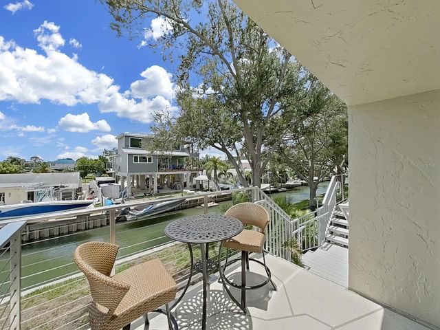 433 S PAULA DRIVE 18, Dunedin, FL 34698