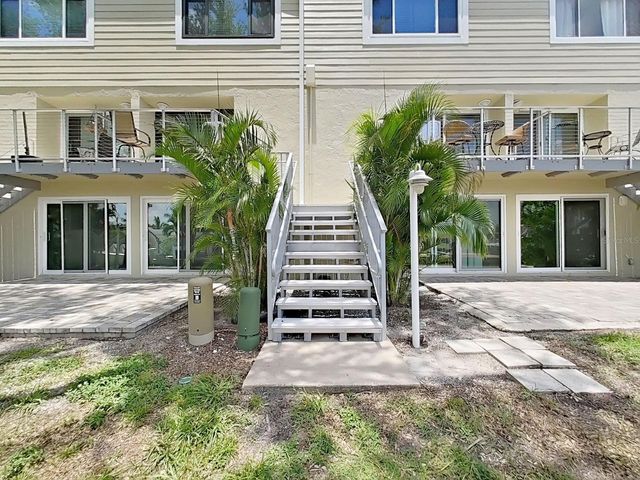 433 S PAULA DRIVE 18, Dunedin, FL 34698